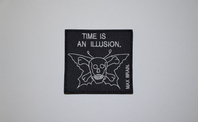 Toppa personalizzata ricamata con logo Time Is Illusion